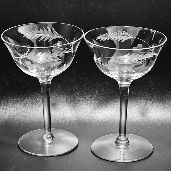 2 McBride Etched Spiky Leaves Champagne Coupes 6" vtg dessert cocktail glasses - Picture 4 of 6